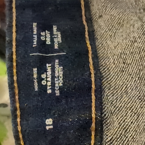 High-Waisted Straight Ripped Jeans - Picture 2 of 4